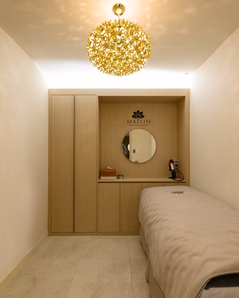 Private treatment suite at Maylin Apgujeong